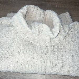 Knitted turtle neck sweater